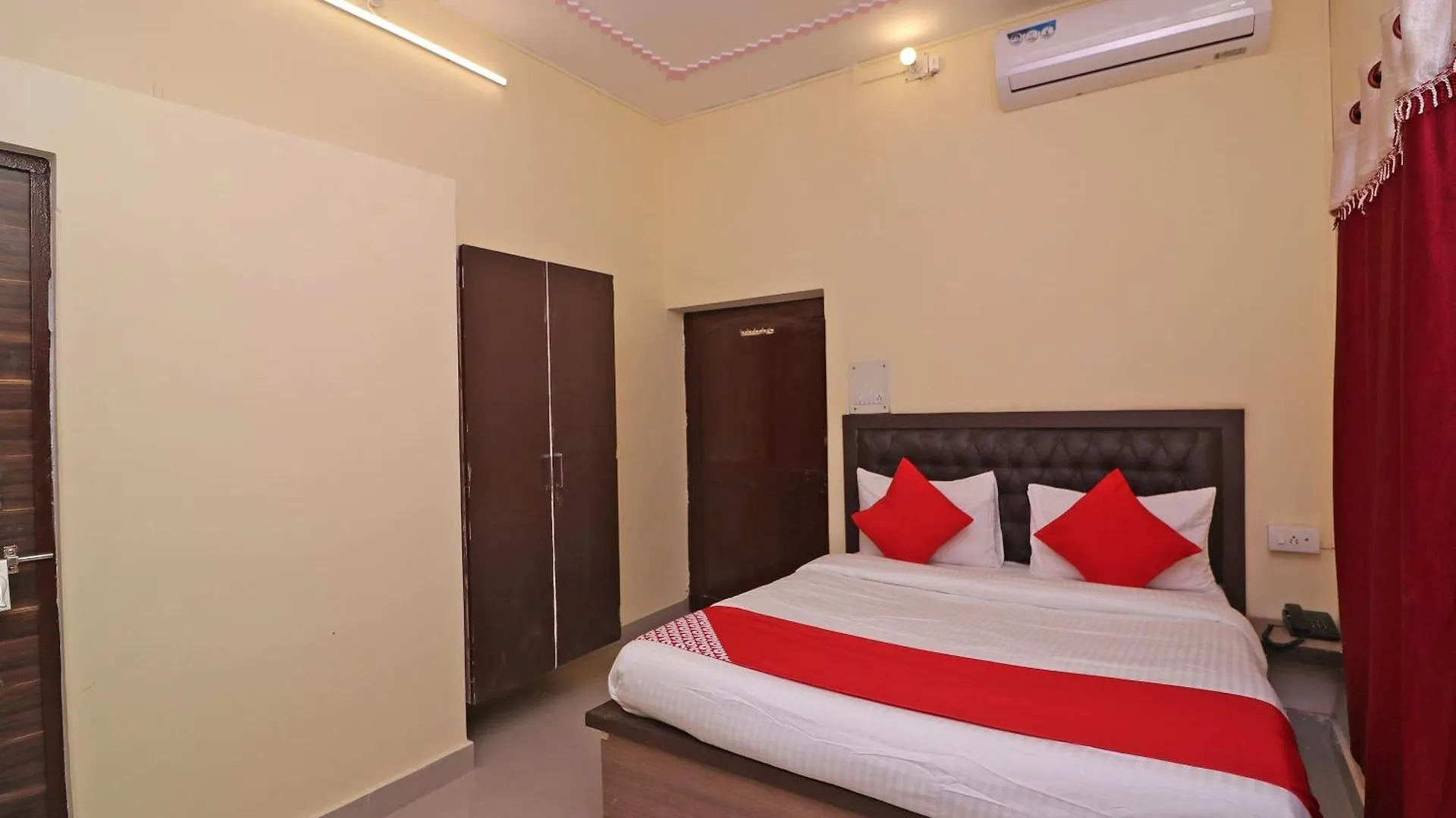 Collection O Sandhya Guest House Varanasi 3*,