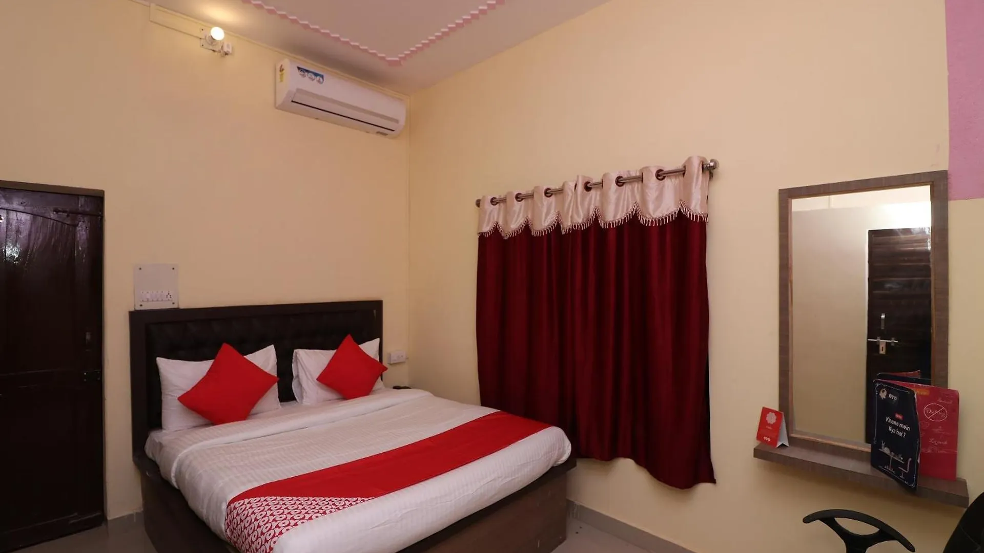 Collection O Sandhya Guest House Varanasi