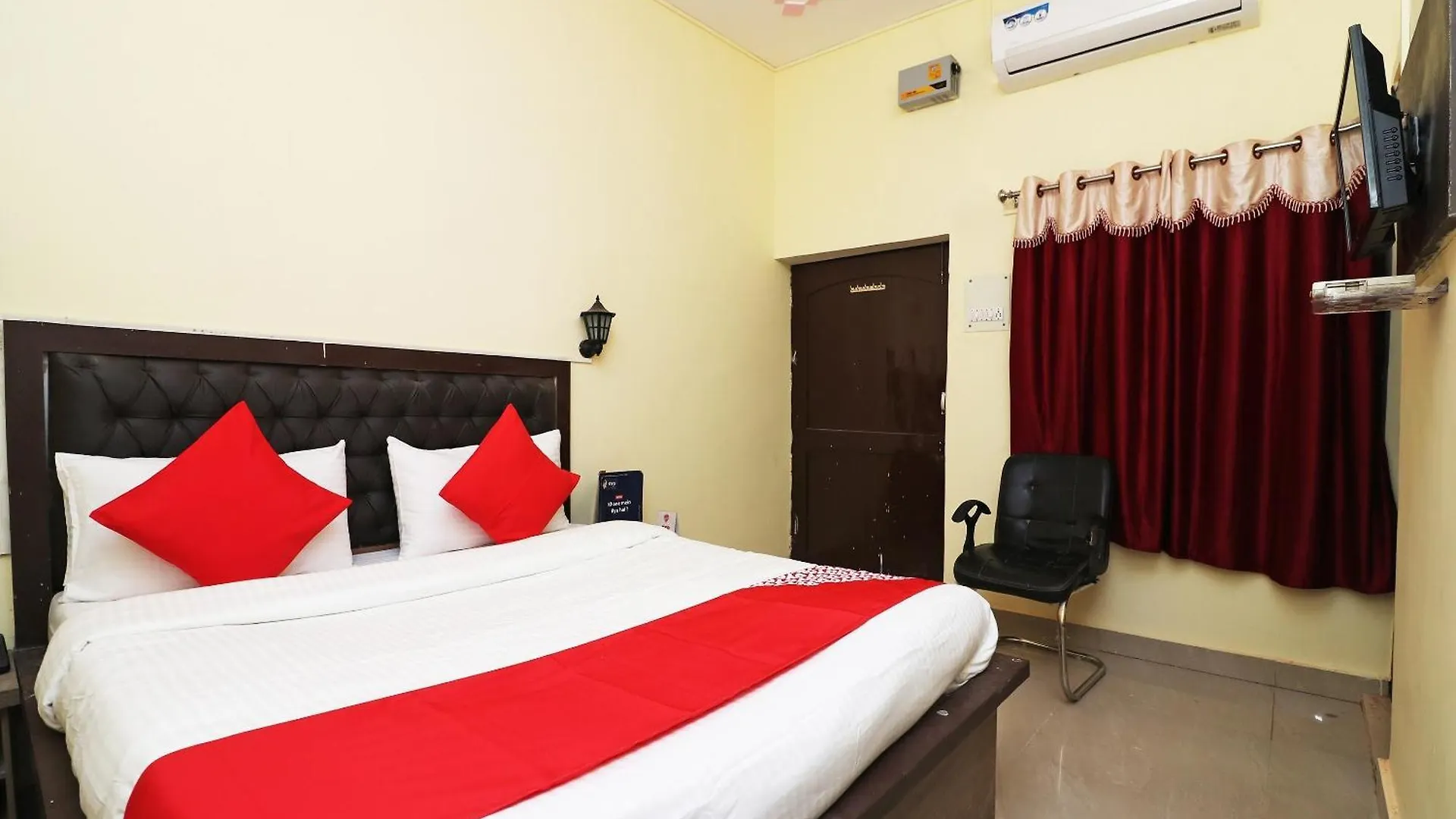 Collection O Sandhya Guest House Varanasi India