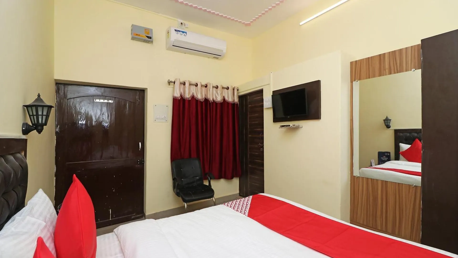 Hotel Collection O Sandhya Guest House Varanasi